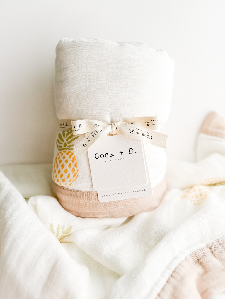 Pineapple Print Bamboo Blanket