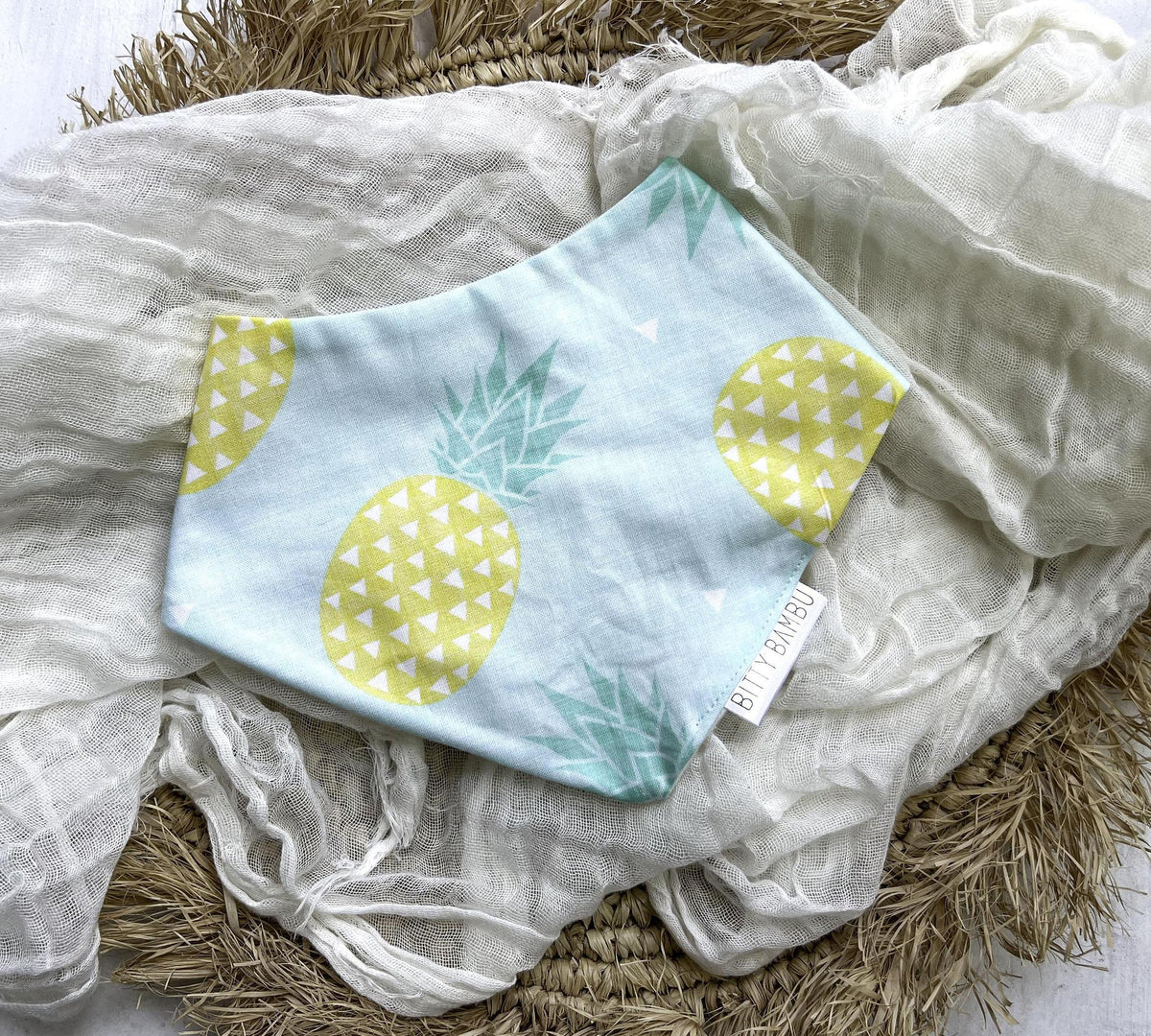 Bitty Bambu Baby Bib